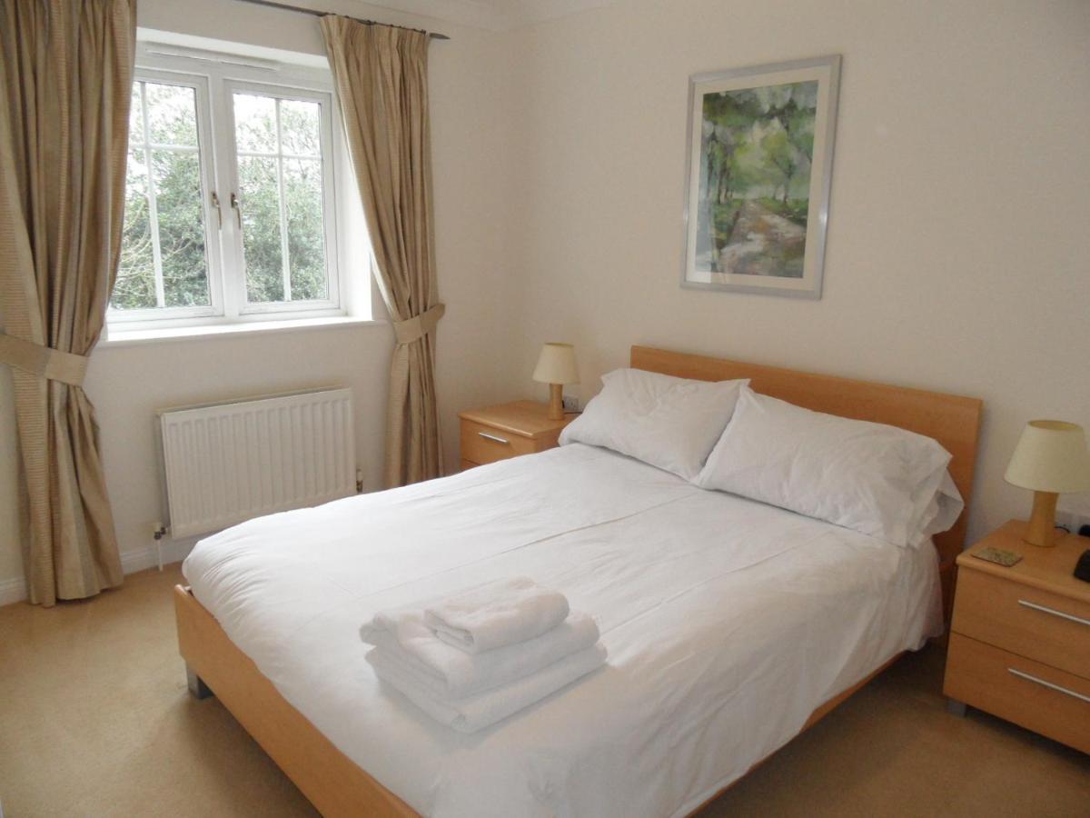 Basingstoke Apartments - Westlands House, City Centre, Home-From-Home Экстерьер фото