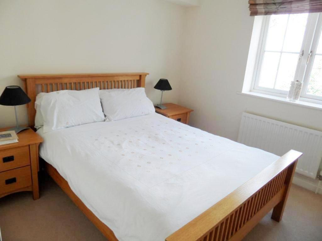 Basingstoke Apartments - Westlands House, City Centre, Home-From-Home Экстерьер фото